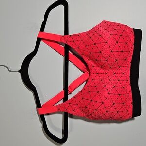 Victoria's Secret Sport Bra Padded  Light Compression Racer Back Size 34D #1167